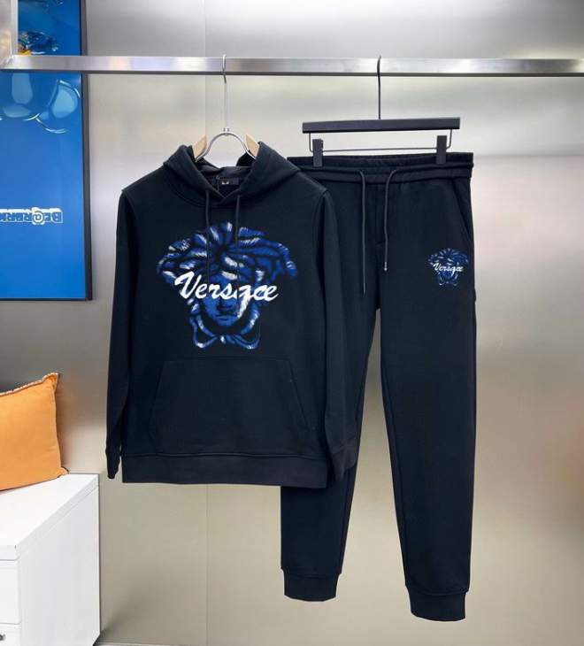 Picture of Versace Sweater Suits _SKUVersaceM-5XLkdtn8843044